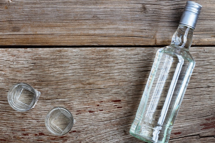 Para Compartilhar com Um Número Maior de Pessoas, Invista em Vodkas de 1,75 L