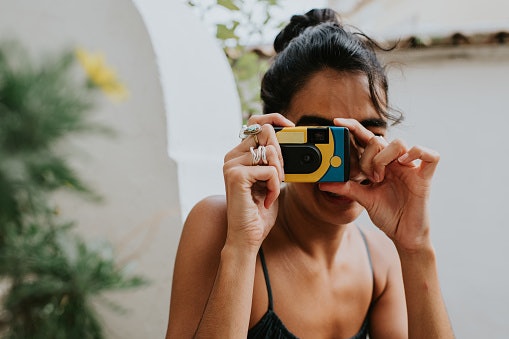 Para um Estilo Clássico e Profissional, Prefira Câmeras Cyber-shot Pretas ou Pratas