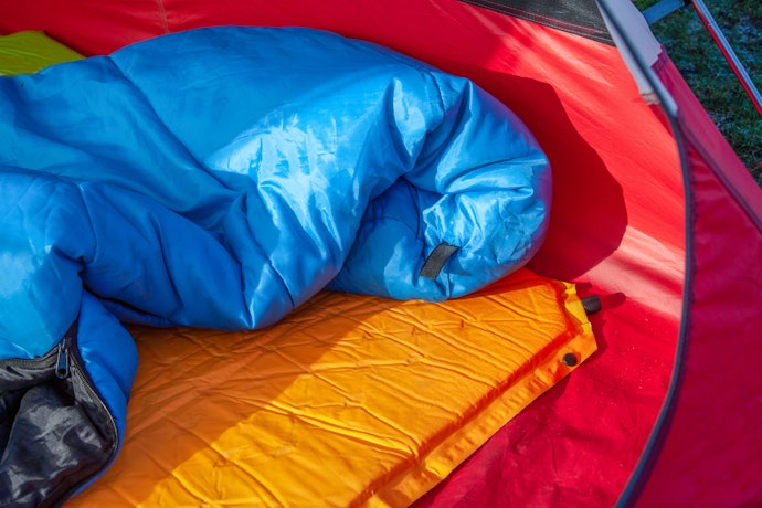 Escolha entre um Colchonete para Camping Casal ou Solteiro