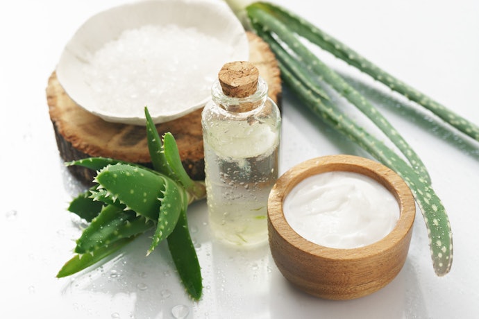 Se Busca Ativos Calmantes, Anti-Oxidantes e Hidratantes, Escolha Opções com Pantenol e Aloe Vera