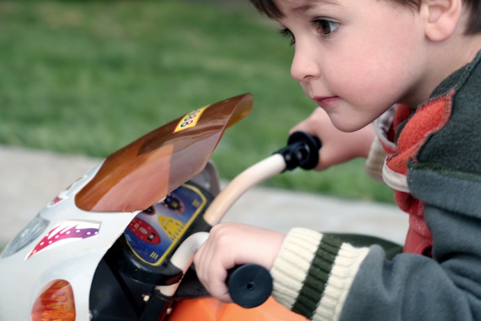 Confira as Marchas e Velocidade Máxima da Moto Elétrica Infantil