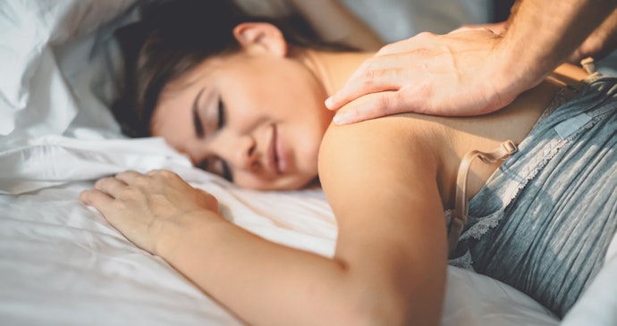 Vai Fazer Massagem Sensual? Opte por Óleos Afrodisíacos ou Comestíveis