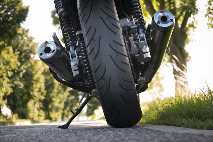 Verifique Se as Dimensões do Pneu São Compatíveis com a Sua Moto