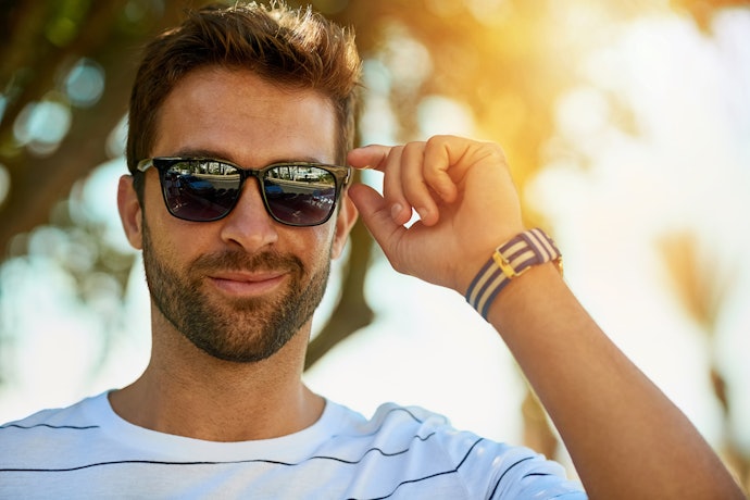 Para Caminhadas, Praia e Esportes Leves, Prefira Armações Leves e Flexíveis, como as de Nylon