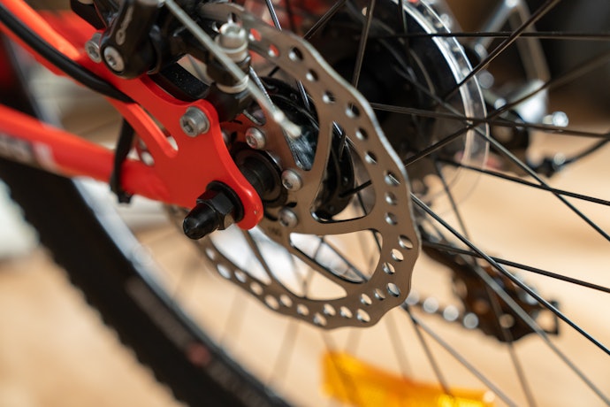 Prefira Mountain Bikes que Ofereçam Freios a Disco ou Hidráulicos