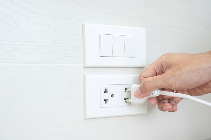 Prefira Luzes de Emergência Bivolt para Evitar Prejuízos