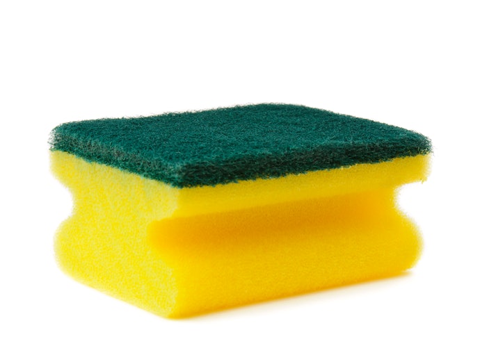 Prefira Esponjas para Lavar Louças com Materiais Resistentes