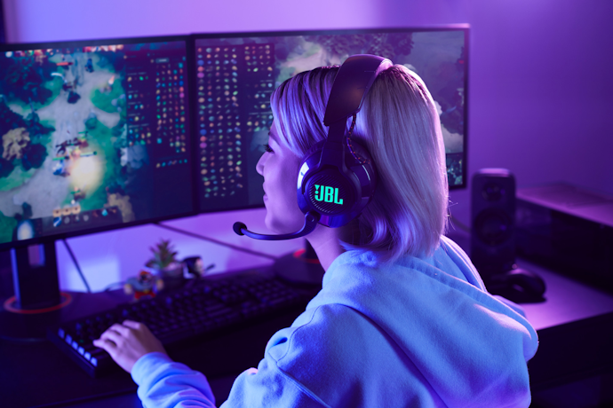 Para Jogar: Linha JBL Quantum ou Tour para Sons Imersivos