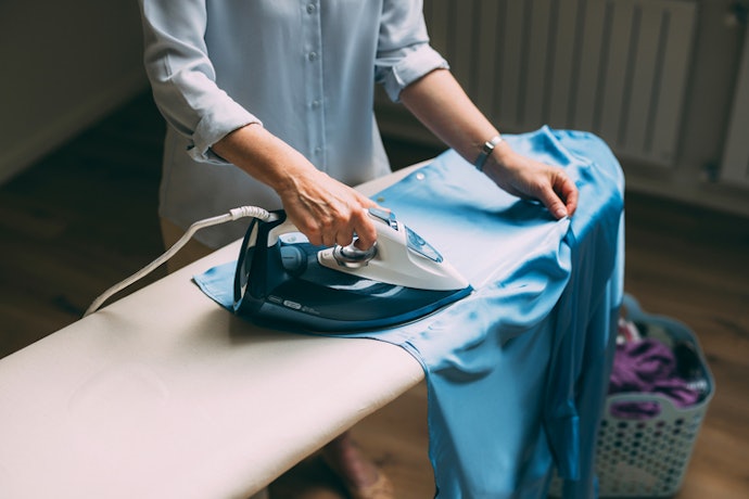 Para Deslizar Melhor e Aquecer de Modo Uniforme, Prefira Ferros com Base de Cerâmica