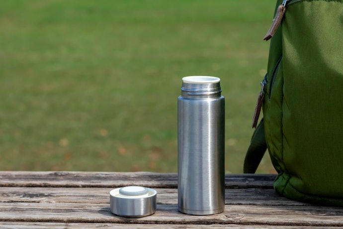 Para Manter a Bebida Quente ou Gelada, Prefira Garrafas de Inox com Parede Dupla e Vácuo