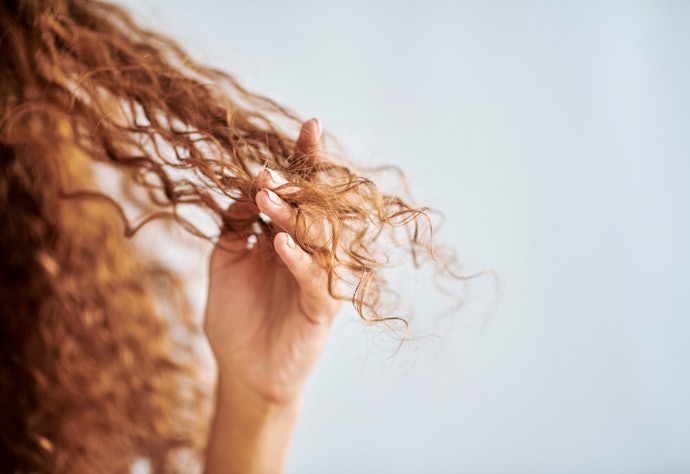 Para Cachos Danificados, Opte por um Shampoo para Cabelo Cacheado Profissional