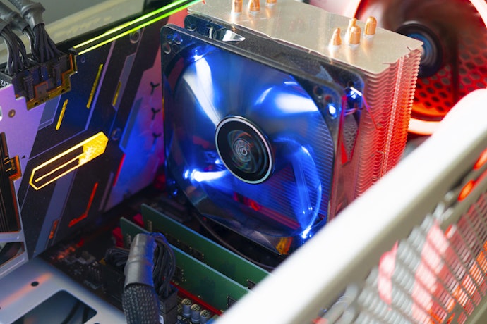 Caso Seu Gabinete Seja Pequeno, Prefira Air Coolers com Cerca de 100 mm