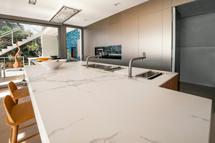 Vai Usar em Bancadas, Cozinhas ou Áreas Gourmet? Opte por Impermeabilizantes Oleofugantes