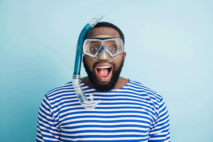 Para Reduzir Reflexos e Evitar Distrações, Escolha Máscaras de Mergulho com Saia