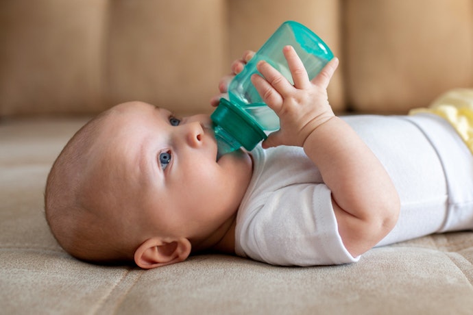 Preocupada com as Cólicas e Refluxos? Escolha Mamadeiras para Recém-Nascido Anticólica