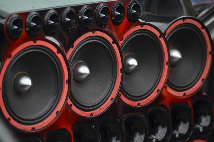Prefira Tweeters com Potência RMS Alta para Som Mais Potente