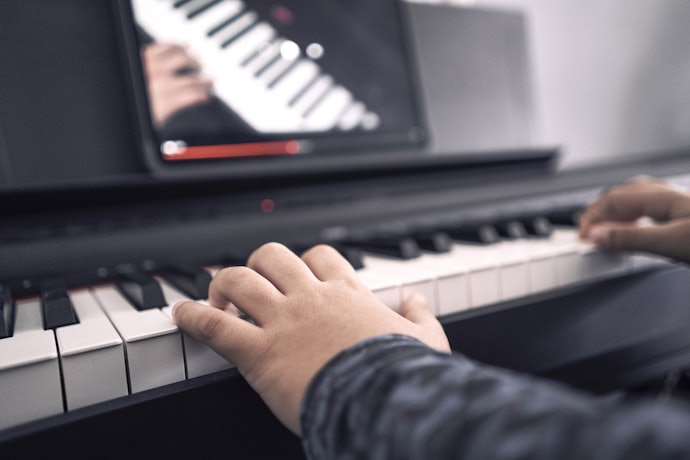Escolha um Piano Digital com Diferentes Níveis de Toque