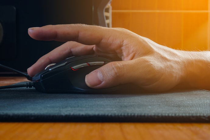 Quer Programar Comandos Especiais em Jogos como Fortnite? Prefira um Mouse com 5 Botões ou Mais