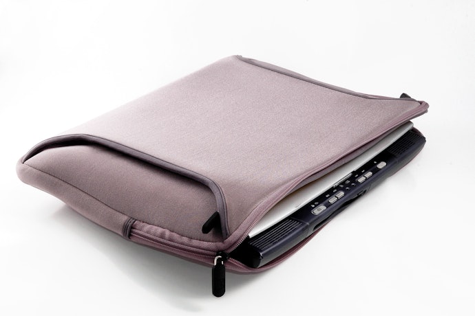 Prefira Materiais Resistentes e Impermeáveis, como Neoprene