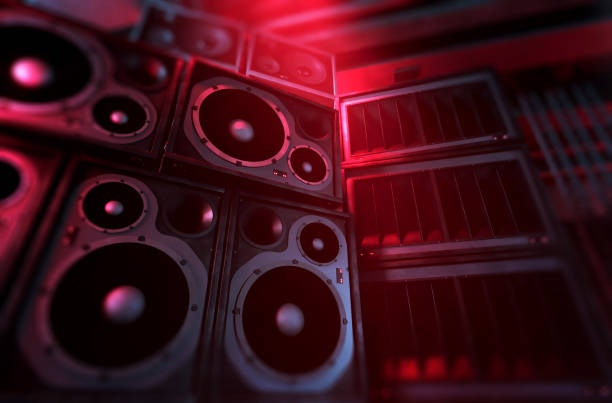 Busca Maior Imersão Sonora? Aposte em uma Caixa de Som para PC com Subwoofer