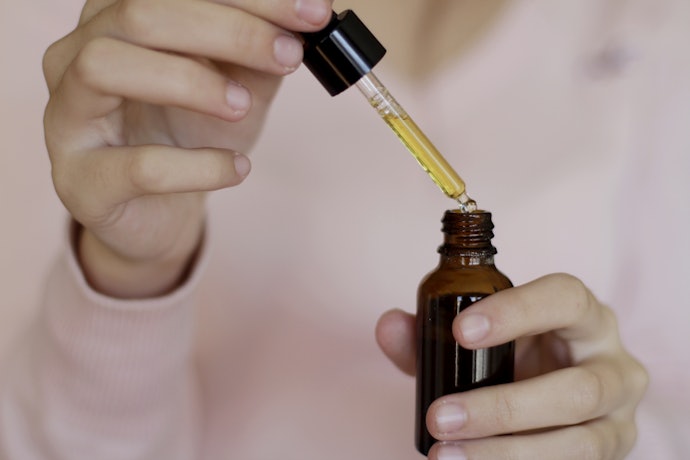 Para Melhor Conservação, Opte pelo Frasco Escuro da Vitamina C com Ácido Hialurônico