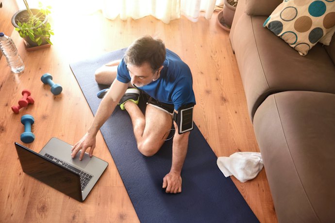 Para Manter o Ritmo da Academia em Casa, Prefira Kits de Halteres