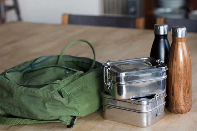 Para Não Abrir na Bolsa, Escolha uma Marmita Térmica com Travas