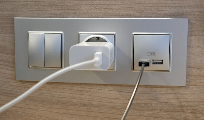 Busca Mobilidade e Armazenamento Fácil? Prefira um Afiador de Faca Elétrico Sem Fio