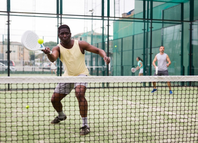 Considere Seu Nível de Jogo ao Escolher Raquete de Padel