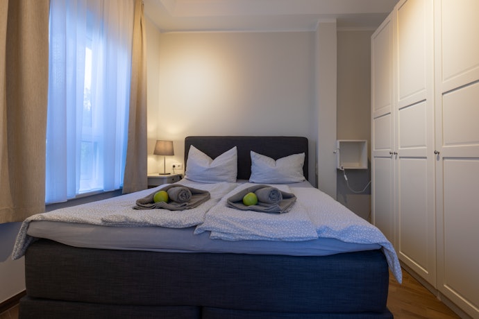 Se Busca uma Cama Box Casal de Qualidade, Prefira Modelos com Estrutura de Madeira Maciça