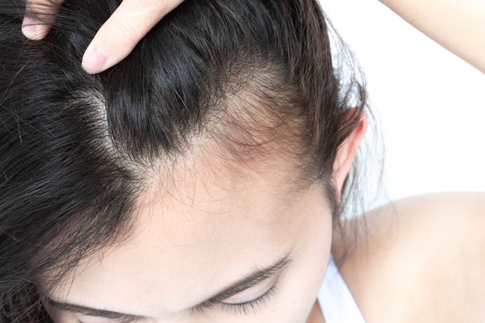 Se Você Tem Couro Cabeludo Sensível, Escolha Produtos sem Silicones Insolúveis