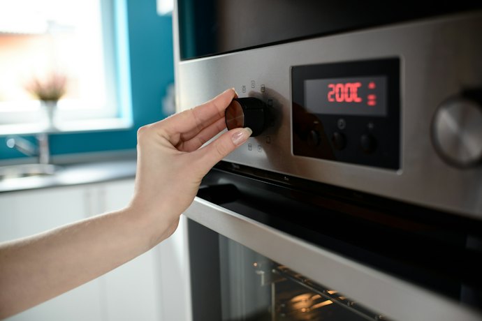 Para Assar Carne, Bolo e Pizza Congelada, Prefira Forno Elétrico de Bancada de 100°C a 250°C