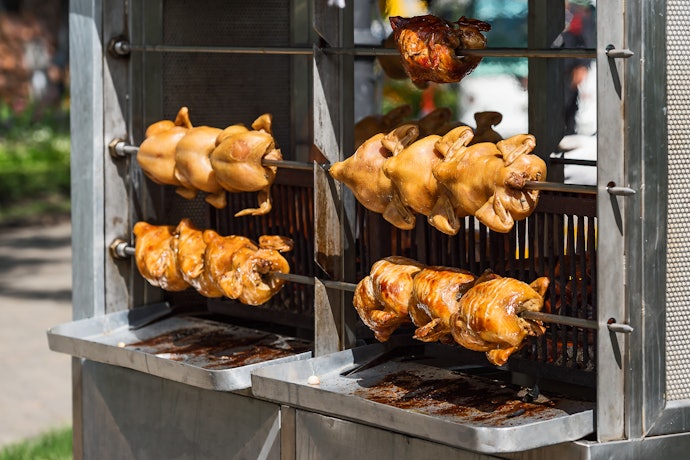 Máquinas de Assar Frango de Aço Inox e Esmaltado São Mais Resistentes