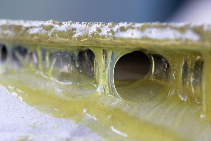 Confira Se o Fabricante Indica o Tempo de Colagem e Cura Total