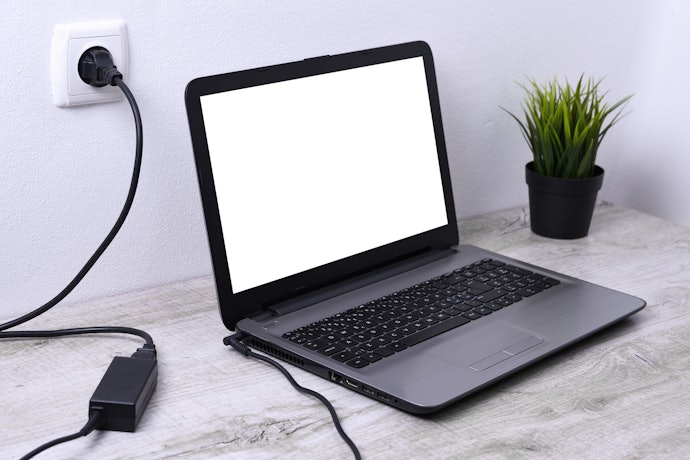 Bateria: Para Passar o Dia Sem Carregador, Escolha Notebooks com Pelo Menos 6h de Autonomia