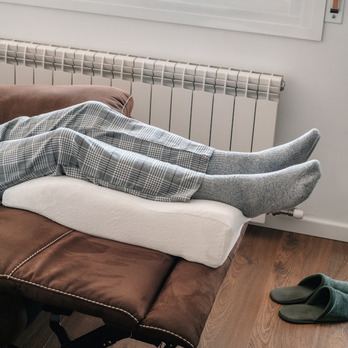 Avalie as Dimensões do Travesseiro Triangular para Melhor Adaptação e Conforto