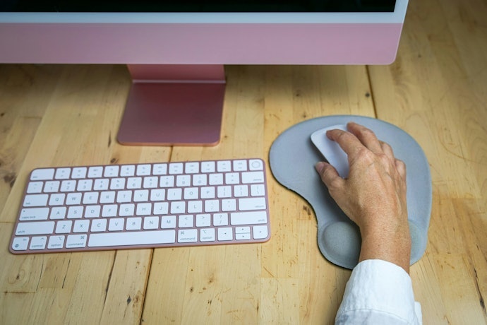 Passa Horas no Computador? Escolha um Mouse Pad Ergonômico