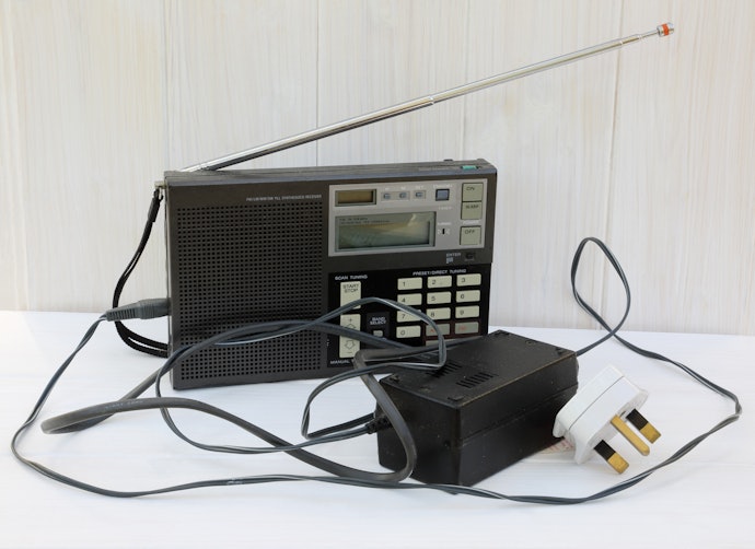 Analise as Formas de Alimentação do Rádio Portátil