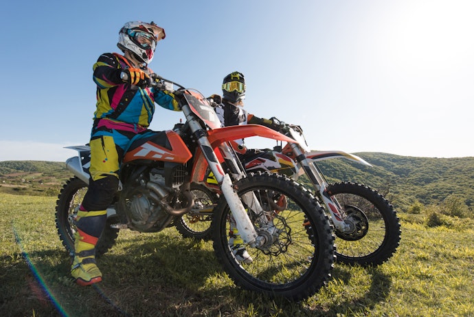 Para Maior Proteção, Escolha um Capacete de Motocross com Viseira