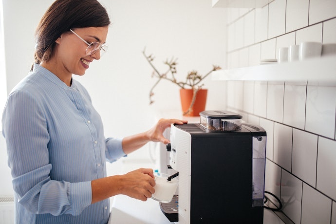 Quer Preparar Café Fresquinho? Escolha uma Cafeteira Expresso com Moedor