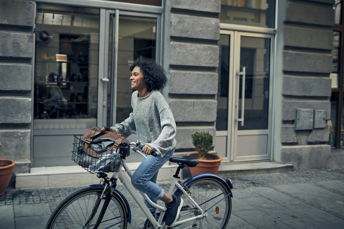 Para Transportar Suas Compras Com Segurança, Escolha um Modelo com Para-lama e Cestinha