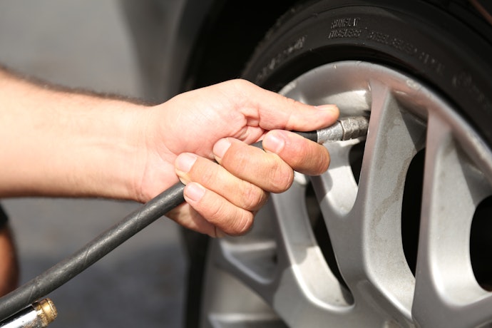 A Vazão de Ar por Minuto Indica Quanto Tempo o Compressor Leva para Encher Pneus