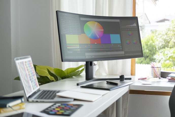 Se Busca Melhor Fidelidade de Cores, Escolha um Monitor Curvo com Painel IPS