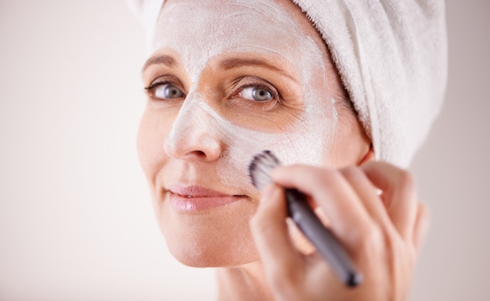 Para Suavizar Rugas e Linhas Finas, Escolha uma Máscara Facial com Rosa Mosqueta e Peptídeos