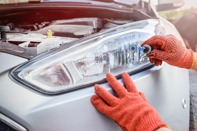 Para Evitar Problemas Mecânicos, Escolha Lâmpadas Automotivas com Encaixe Compatível