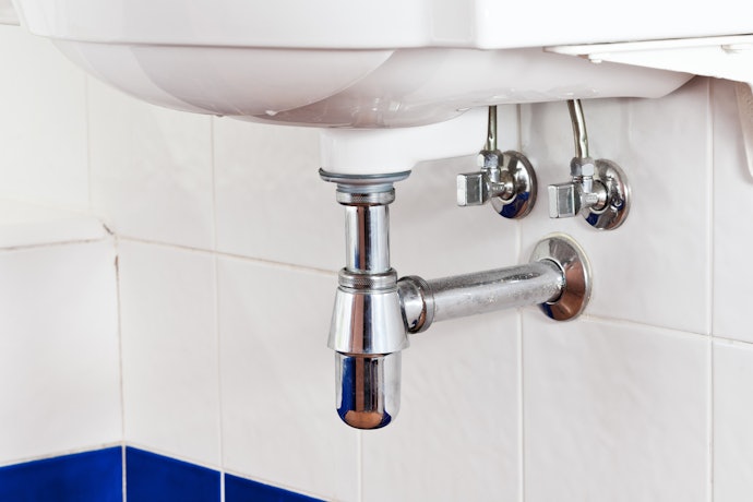 Verifique o Material do Sifão para Maior Resistência ou Flexibilidade