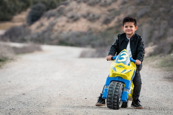 Verifique as Dimensões e o Peso da Moto Elétrica Infantil