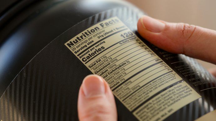 Para Escolher um Whey Protein Hidrolisado Compatível com Sua Rotina, Confira as Calorias