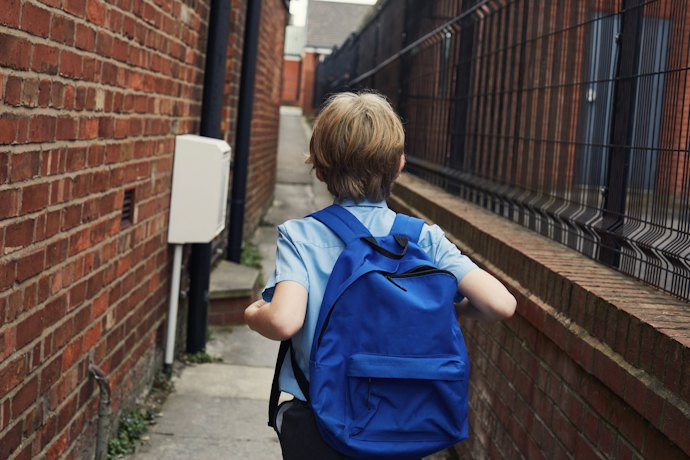 Escolha Mochilas Infantis de Materiais Resistentes
