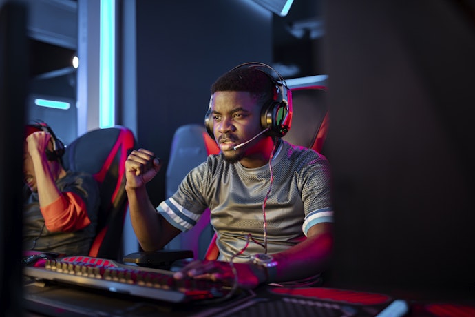 Opte por Headsets Redragon com Fios Mais Longos para Maior Comodidade